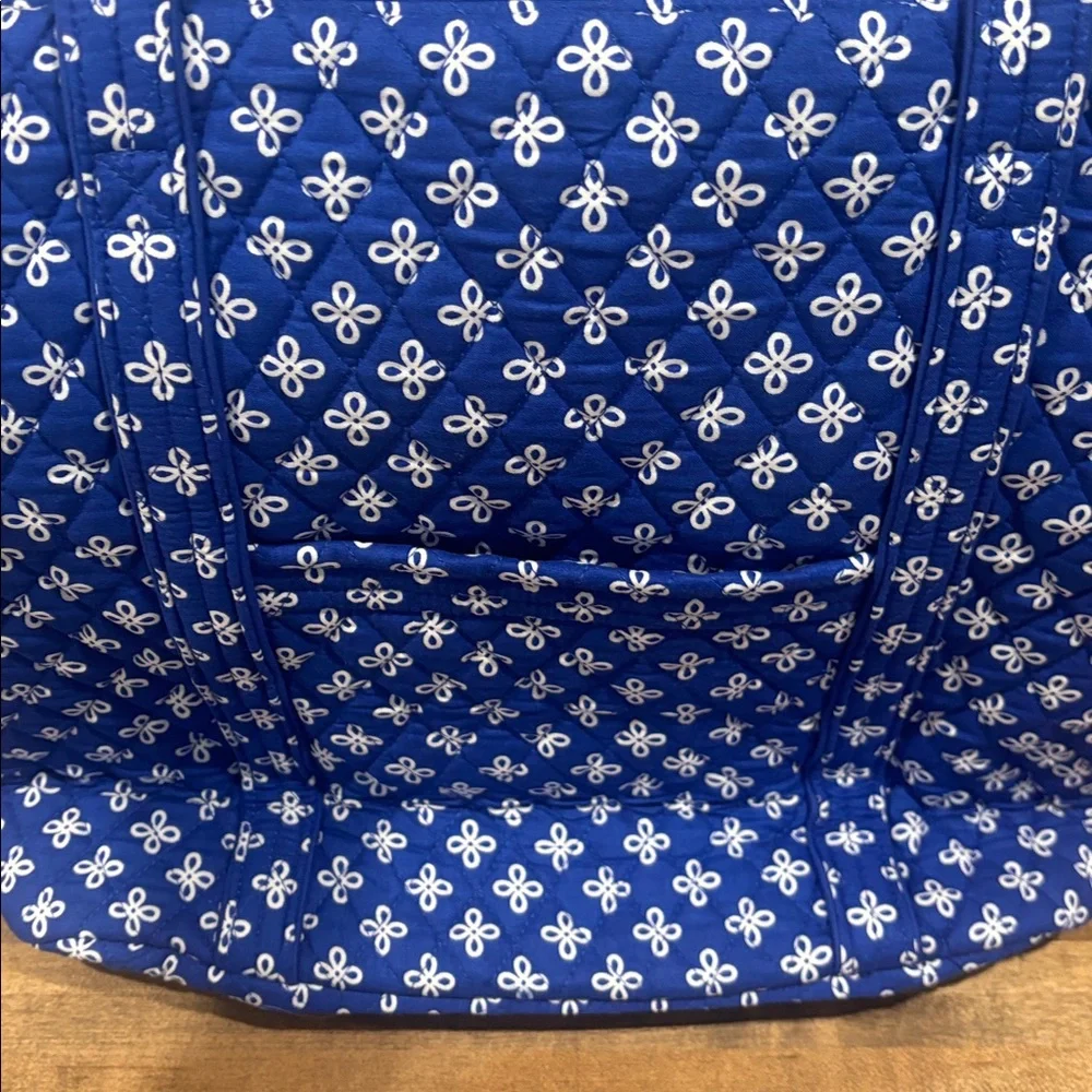 BRAND NEW!! Vera Bradley Royal Blue Concerto Quilted Large Tote Great Carry-on! - Picture 5 of 13
